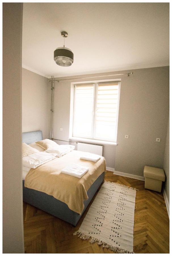 Color 24 Apartament III Стальова-Воля Екстер'єр фото